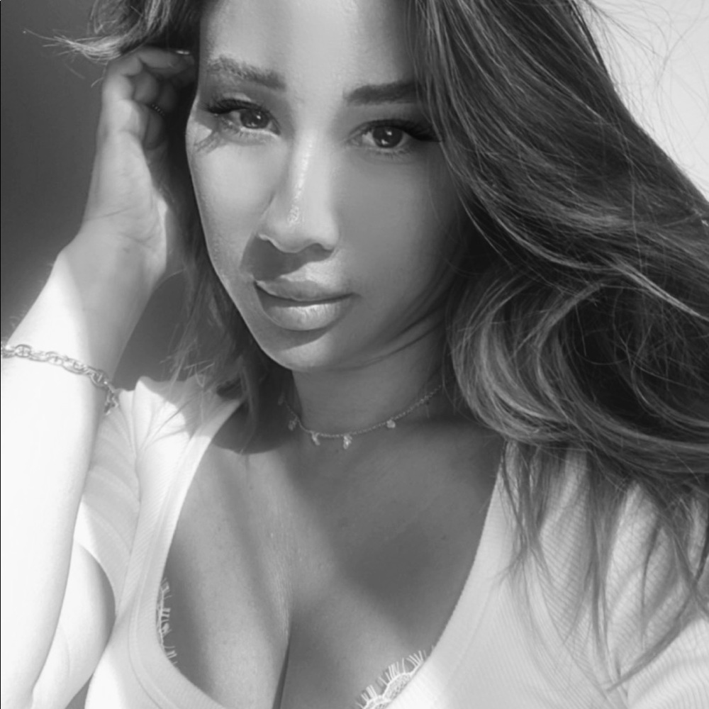 Meet your Posher, Adriana